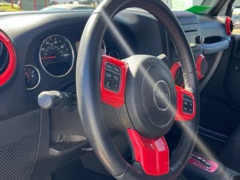 Used 2018 Jeep Wrangler Unlimited Sport S AWD/4WD image 14