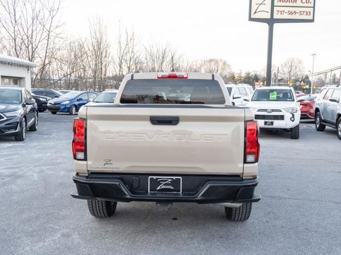 Used 2024 Chevrolet Colorado W/T image 10