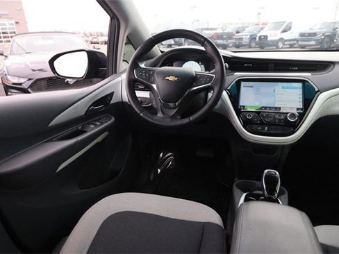 Used 2020 Chevrolet Bolt LT image 19