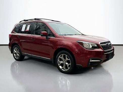 Used 2017 Subaru Forester 2.5i Touring image 3