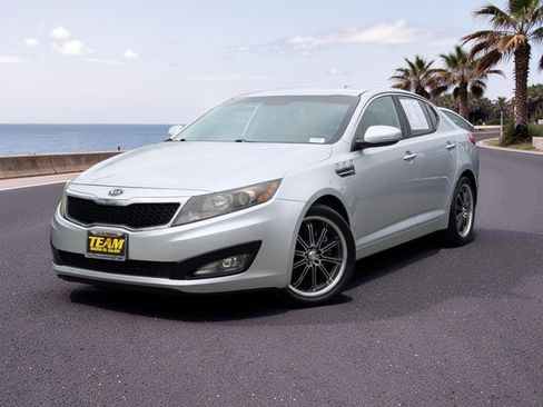 Used 2012 Kia Optima EX FWD image 2