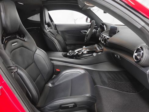 Used 2018 Mercedes-Benz AMG GT C image 2