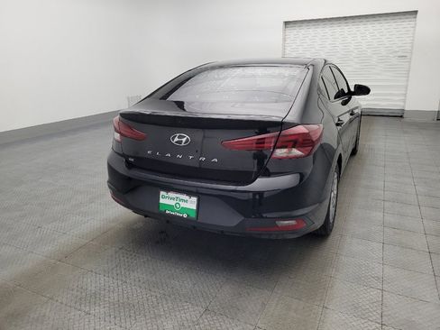 Used 2020 Hyundai Elantra SE image 7