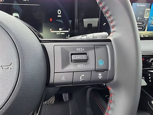 New 2026 Nissan Kicks SR w/ Cold Weather Package AWD/4WD image 15