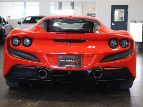 Used 2021 Ferrari F8 Tributo RWD image 5