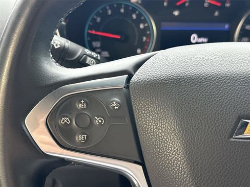 Used 2023 Chevrolet Traverse LT AWD/4WD image 24