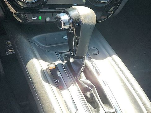 Used 2019 Honda HR-V Sport image 14
