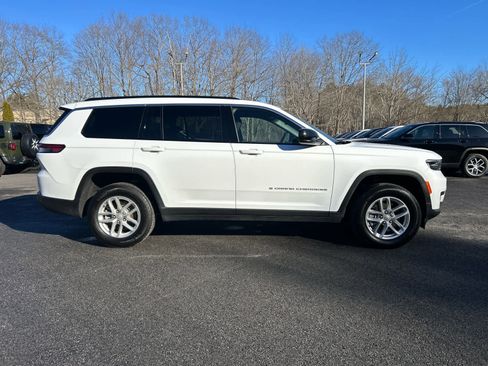 Used 2025 Jeep Grand Cherokee L Laredo w/ Luxury Tech Group I image 5