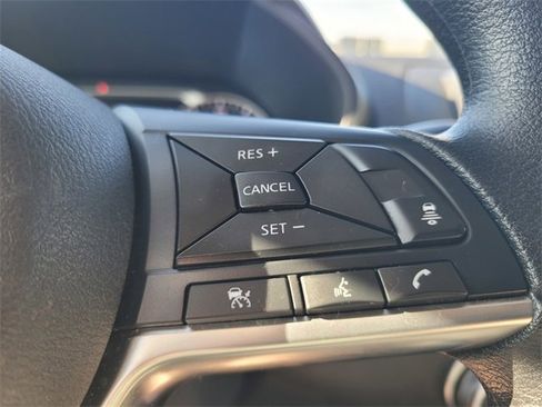 Used 2024 Nissan Sentra SV image 27