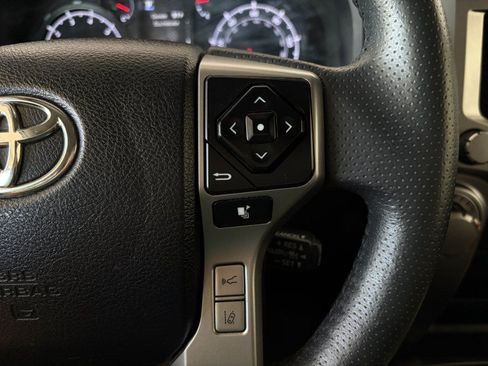 Used 2024 Toyota 4Runner SR5 AWD/4WD image 34