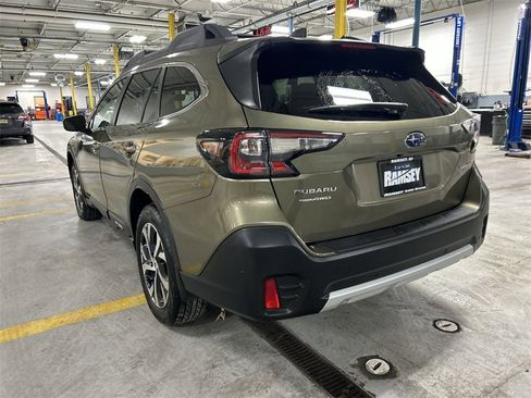 Certified 2021 Subaru Outback Limited image 6
