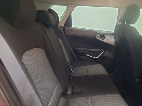 Used 2021 Kia Soul LX FWD image 19