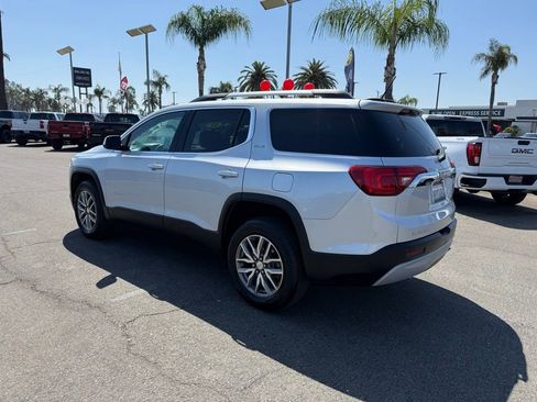 Used 2017 GMC Acadia SLE w/ Driver Alert Package I FWD image 4