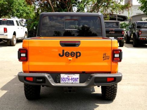 New 2025 Jeep Gladiator Willys image 6