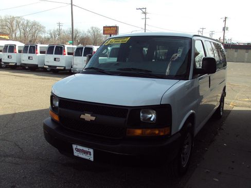 Used 2013 Chevrolet Express 1500 LS AWD/4WD image 4