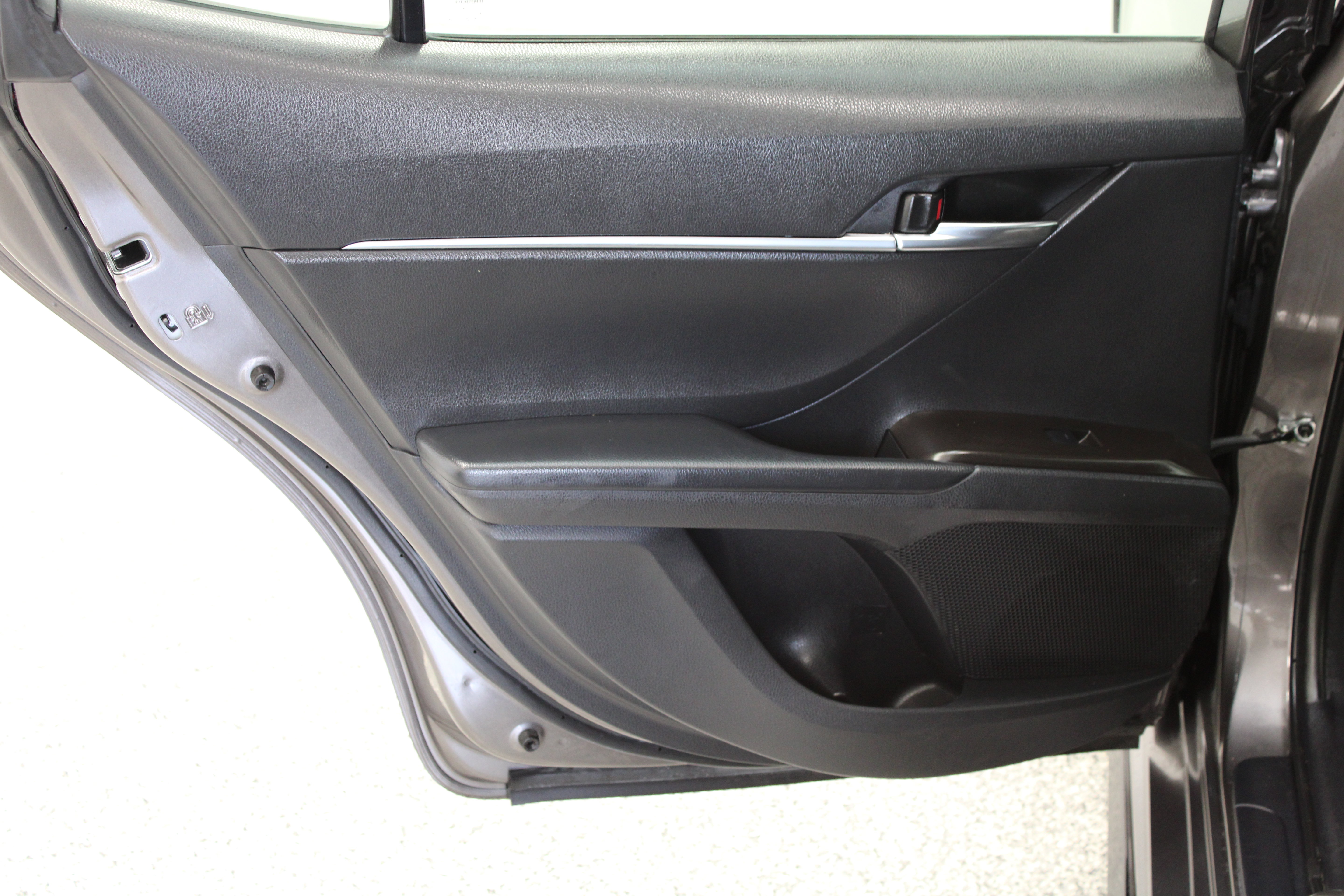 Used 2024 Toyota Camry SE w/ Convenience Package FWD image 26