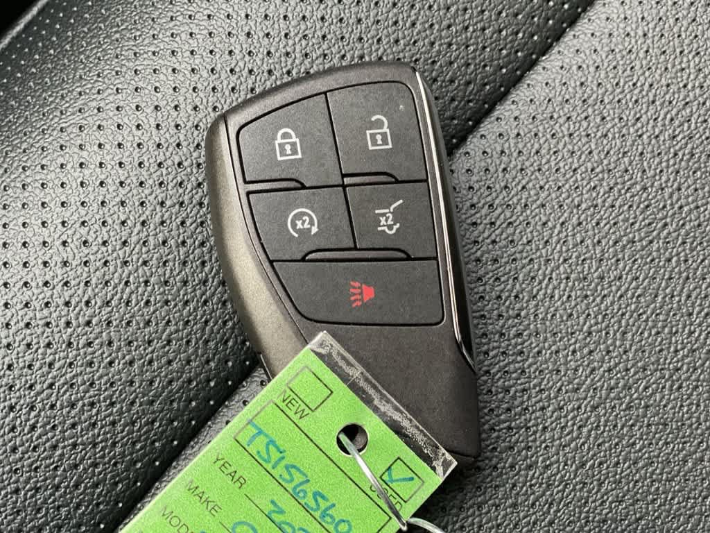 Used 2026 Chevrolet Equinox EV LT FWD image 27