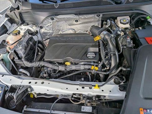 Used 2024 Chevrolet Trax LT w/ Driver Confidence Package image 22