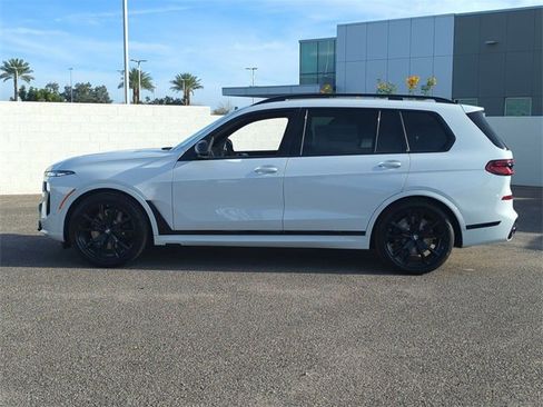 New 2026 BMW X7 M60i image 9