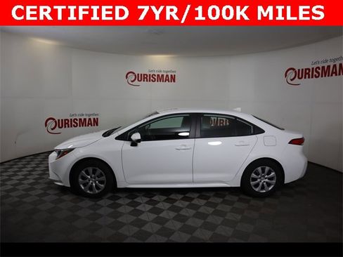 Used 2022 Toyota Corolla LE image 4