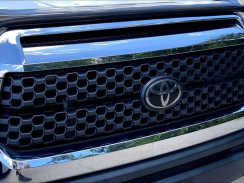 Used 2021 Toyota Tundra SR5 AWD/4WD image 29