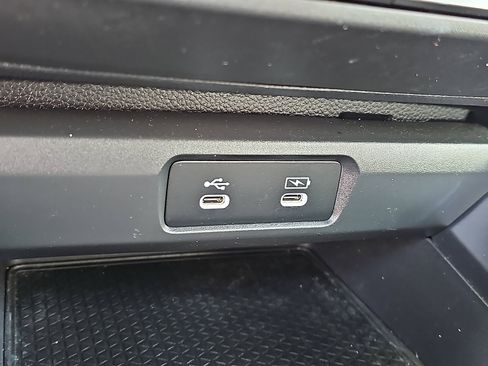 Used 2025 Honda Accord SE image 25