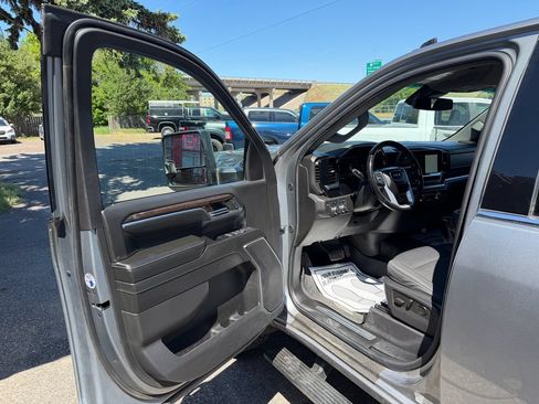 Used 2024 GMC Sierra 2500 SLE AWD/4WD image 9