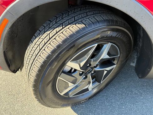 Used 2021 Kia Sorento EX image 27