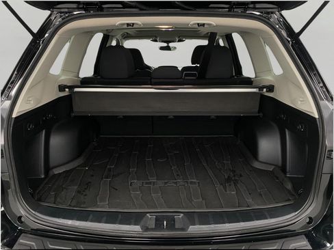 Used 2024 Subaru Forester Premium AWD/4WD image 6