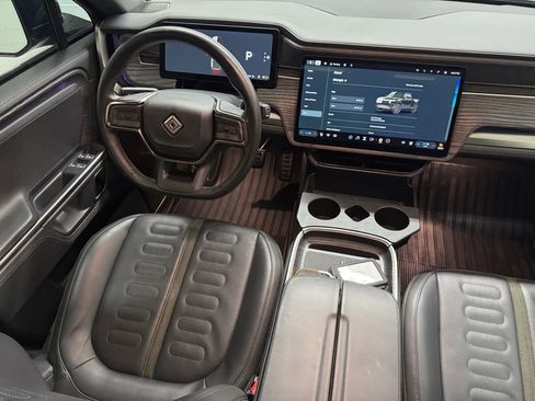 Used 2023 Rivian R1T Adventure image 24