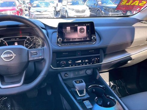 Used 2026 Nissan Rogue SV w/ SV Premium Package image 7