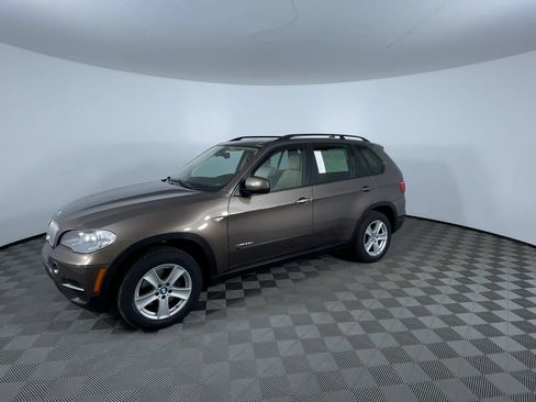 Used 2012 BMW X5 xDrive35d AWD/4WD image 4