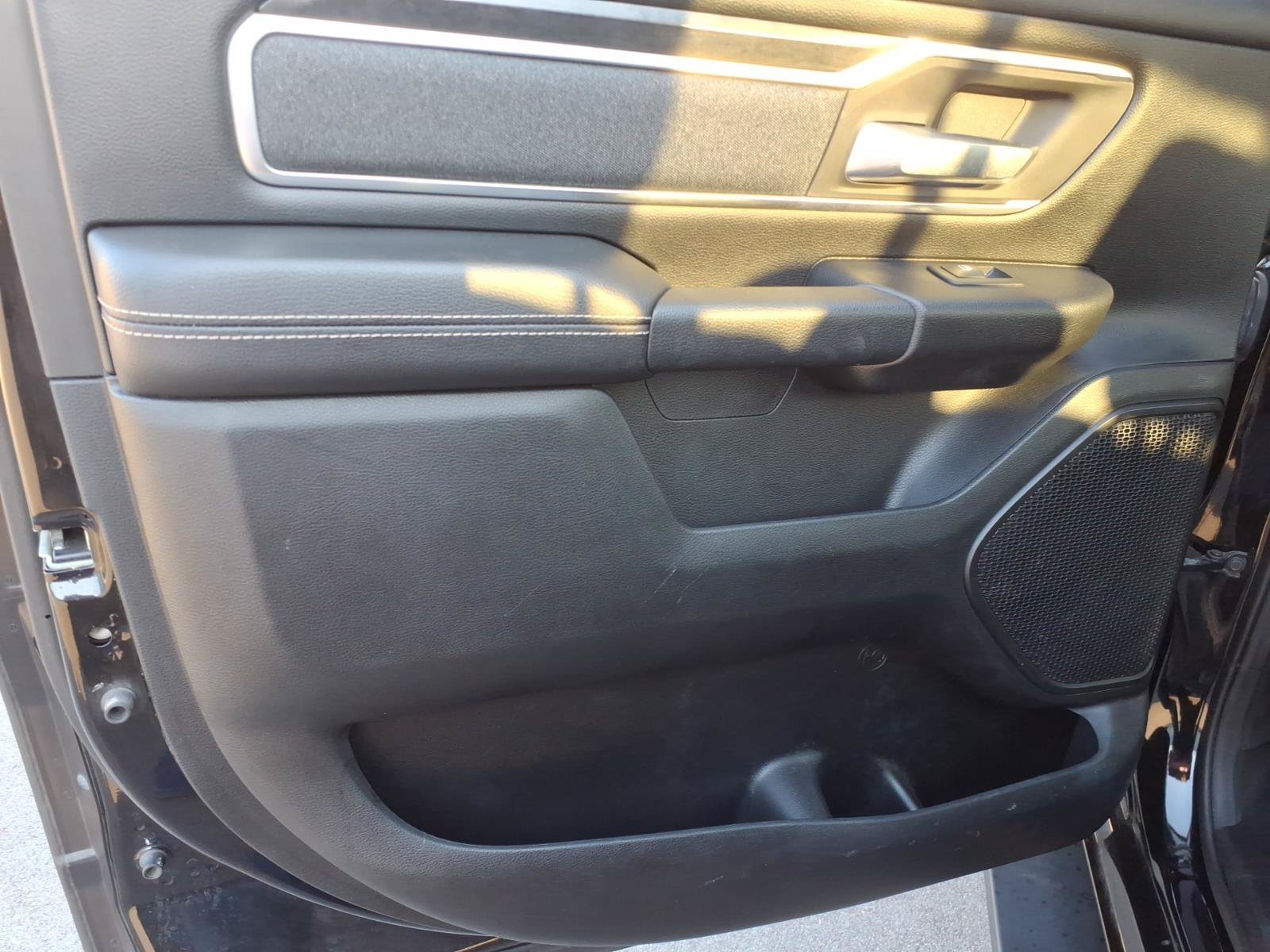 Used 2019 RAM 1500 Big Horn AWD/4WD image 14
