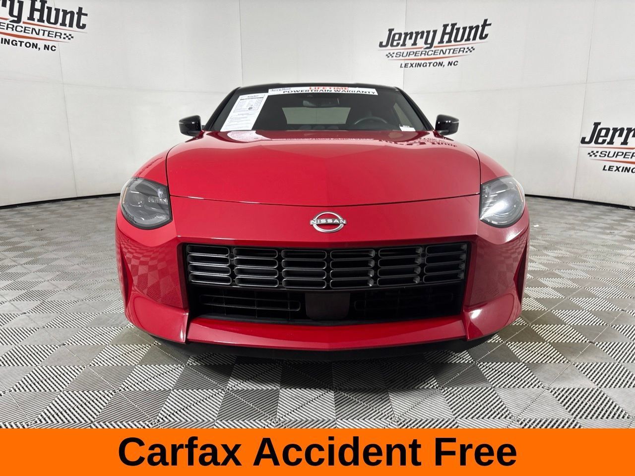 Used 2025 Nissan Z Performance w/ Floor Mat Package RWD image 3