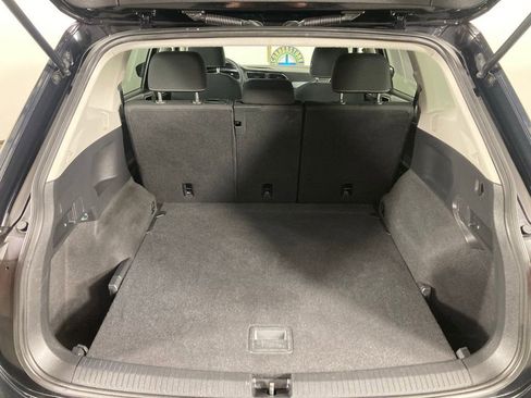 Used 2022 Volkswagen Tiguan S image 20