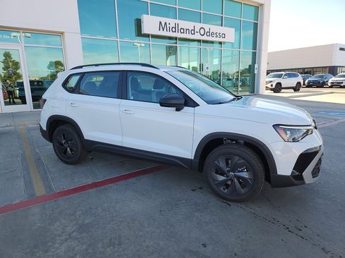 New 2026 Volkswagen Taos S image 8