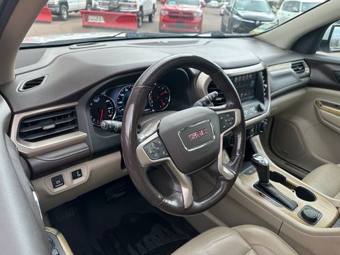 Used 2018 GMC Acadia Denali w/ Technology Package image 2