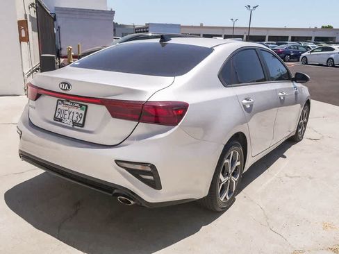 Used 2021 Kia Forte LXS FWD image 7