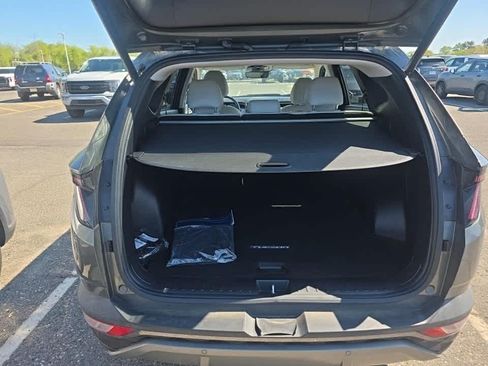 Used 2023 Hyundai Tucson Limited AWD/4WD image 4