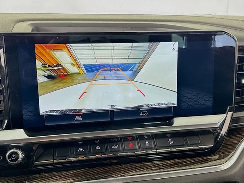 Used 2022 GMC Sierra 1500 Elevation image 41