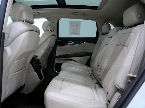 Used 2020 Lincoln Nautilus Reserve w/ Equipment Group 201A image 24