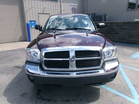 Used 2005 Dodge Dakota SLT w/ Trailer Tow Group image 2