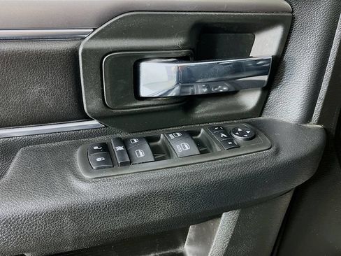 Used 2022 RAM 1500 Warlock AWD/4WD image 25