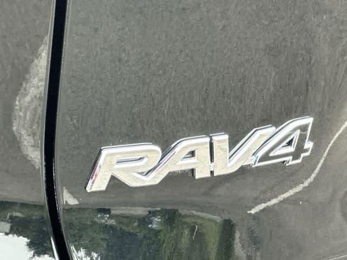 Used 2025 Toyota RAV4 LE AWD/4WD image 26