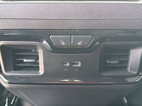 Used 2025 GMC Sierra 1500 AT4X image 18