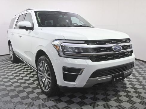 Used 2023 Ford Expedition Max Limited AWD/4WD image 9