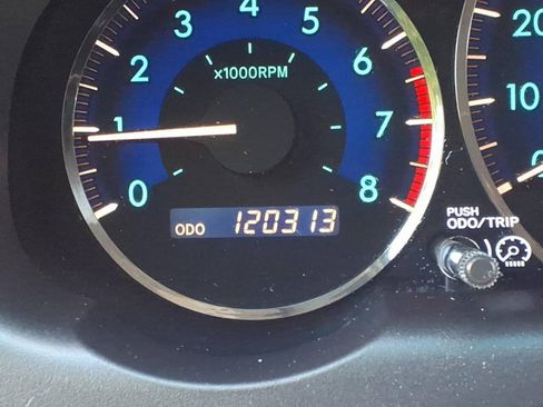 Used 2008 Toyota Sienna XLE FWD image 26