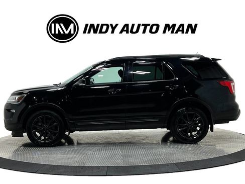 Used 2018 Ford Explorer XLT w/ Equipment Group 202A AWD/4WD image 7
