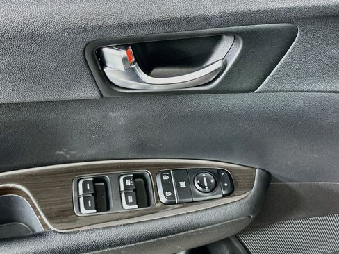 Used 2019 Kia Optima EX FWD image 15