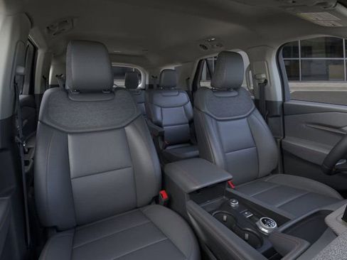 New 2026 Ford Explorer Active w/ Active Comfort Package image 10